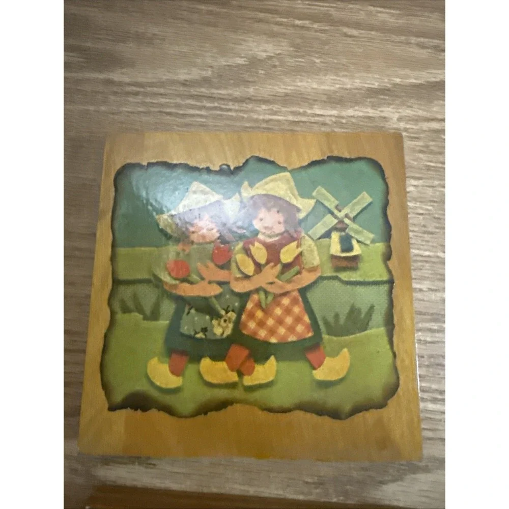 Set of 2‎ Vintage Decoupage Wooden Wall Plaques - Asian And Dutch